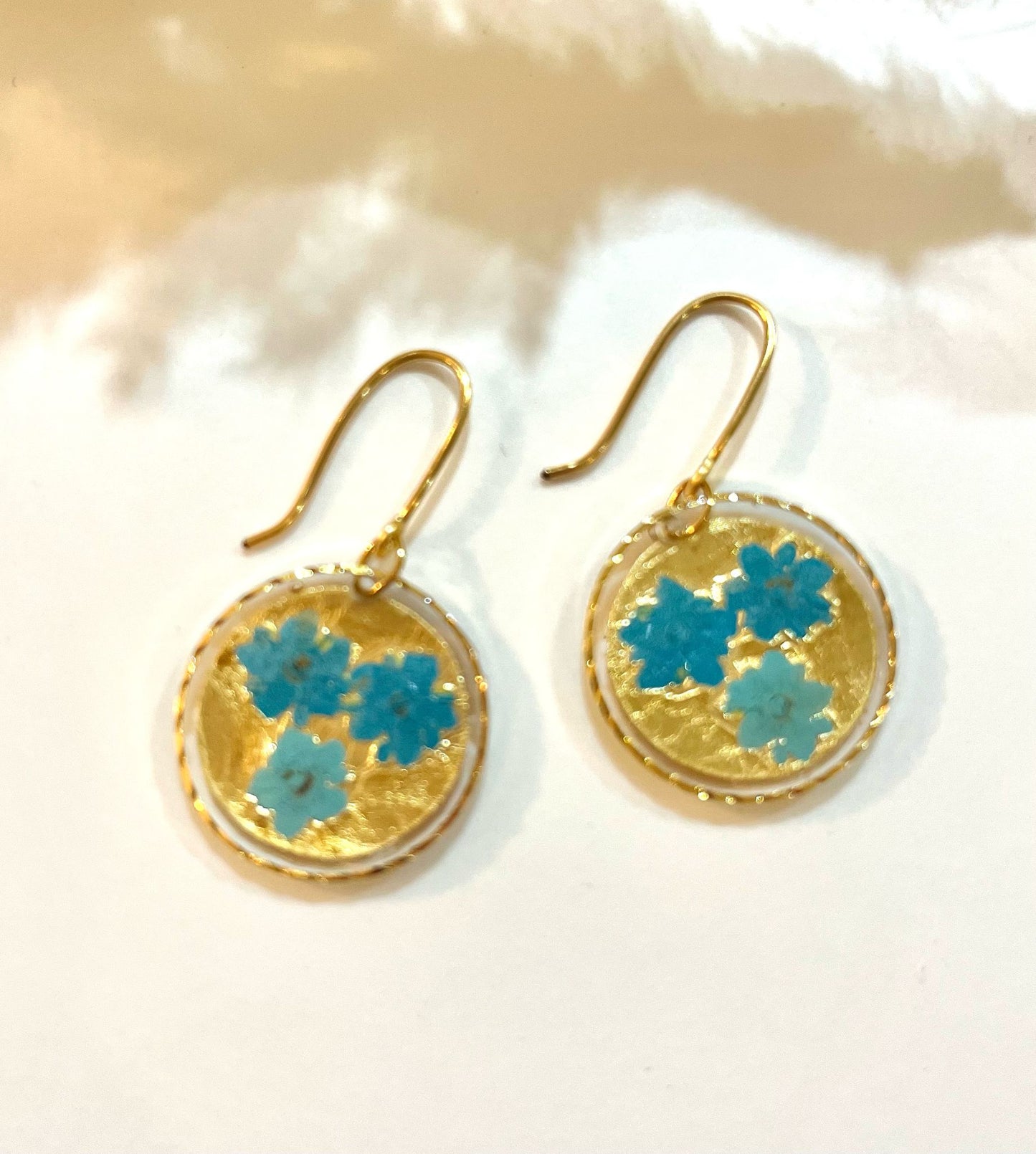 Small round Real flower earrings - Blossom