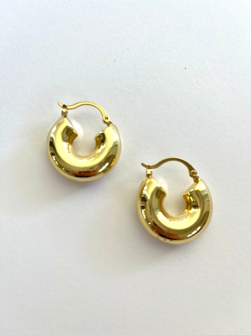 Thick hoop earrings - Blossom