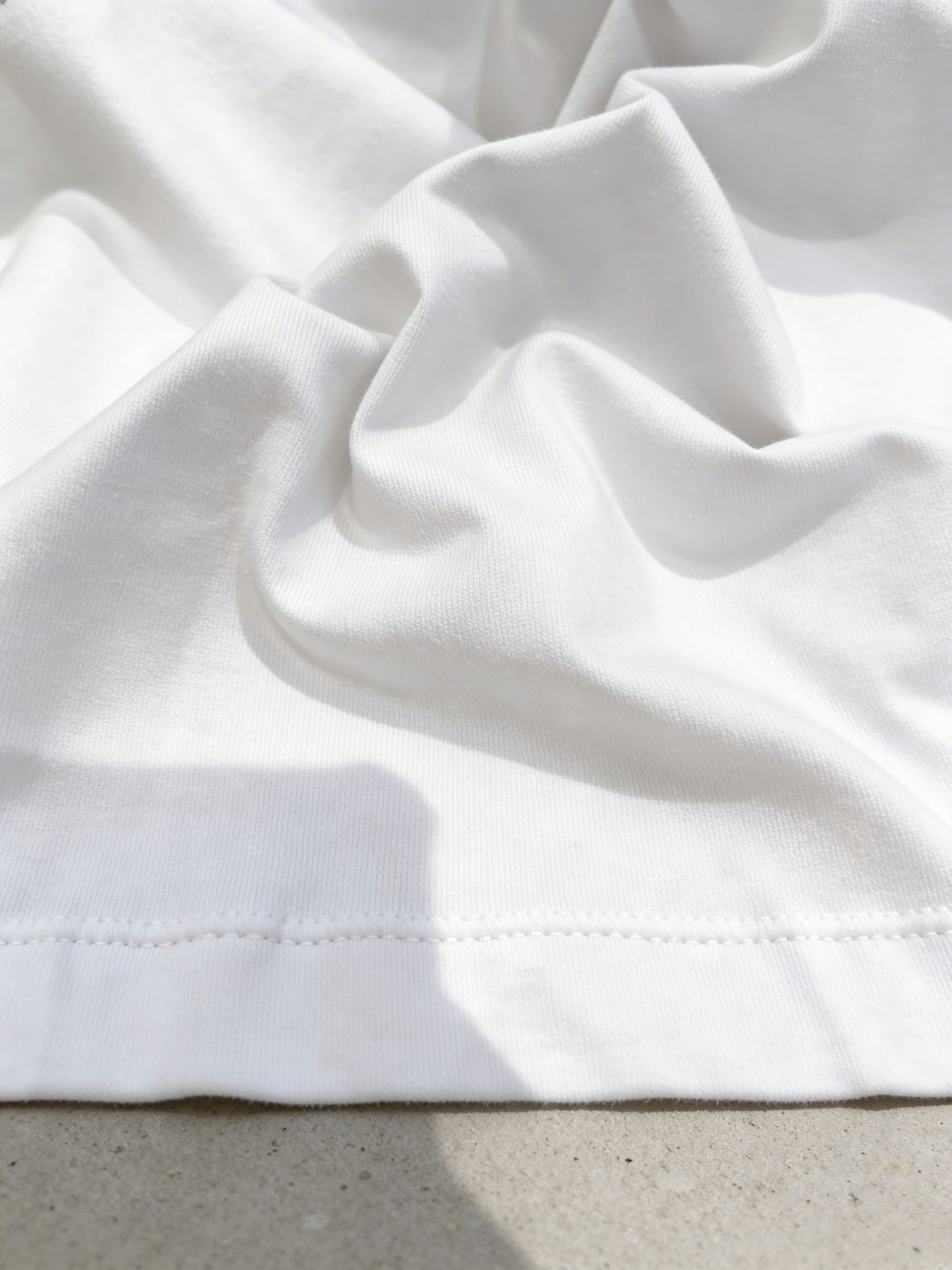 Small Women “cat on books Women  T Shirt –100% Premium Cotton – Multiple Colors” T-Shirt – 100%  Cotton Multiple colors (Copy)