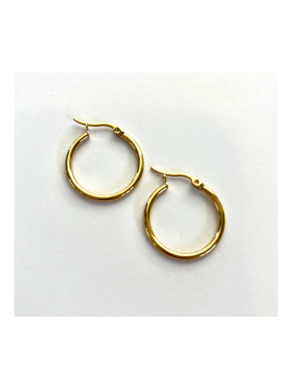 Thin hoop earrings