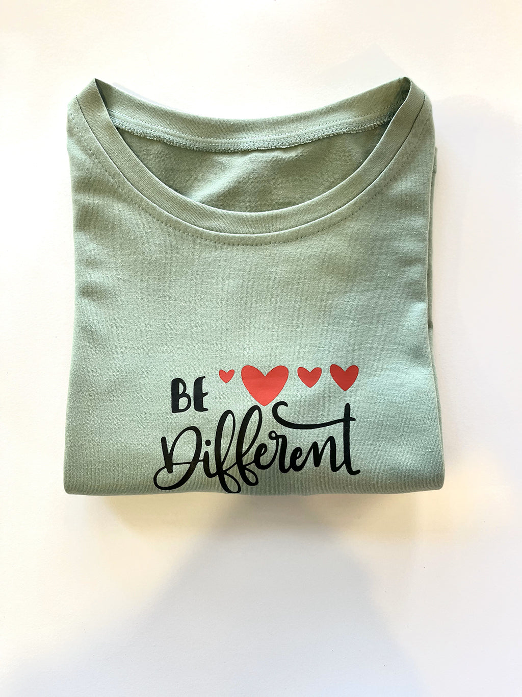 Woman t-shirt made of cotton